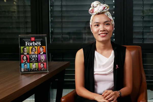 Nguyễn Thủy Tiên nhận vinh danh Forbes 30 Under 30